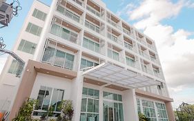 โรงแรมแอกเนส